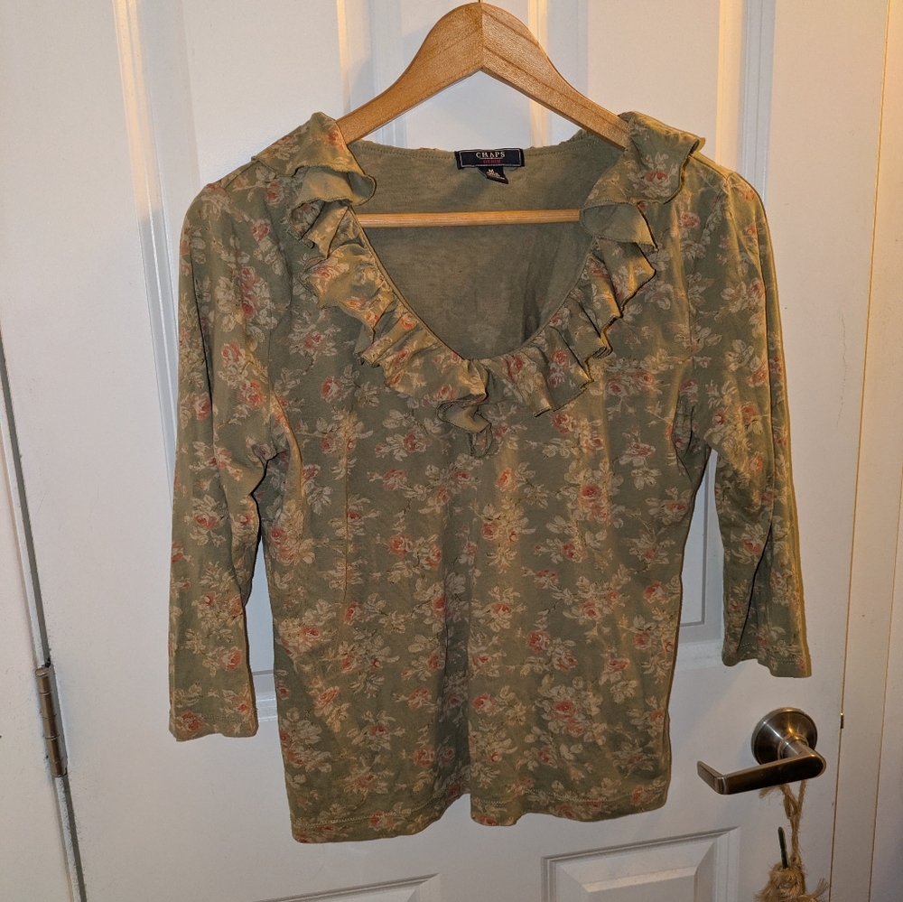*Y2K Olive Floral Ruffled Blouse